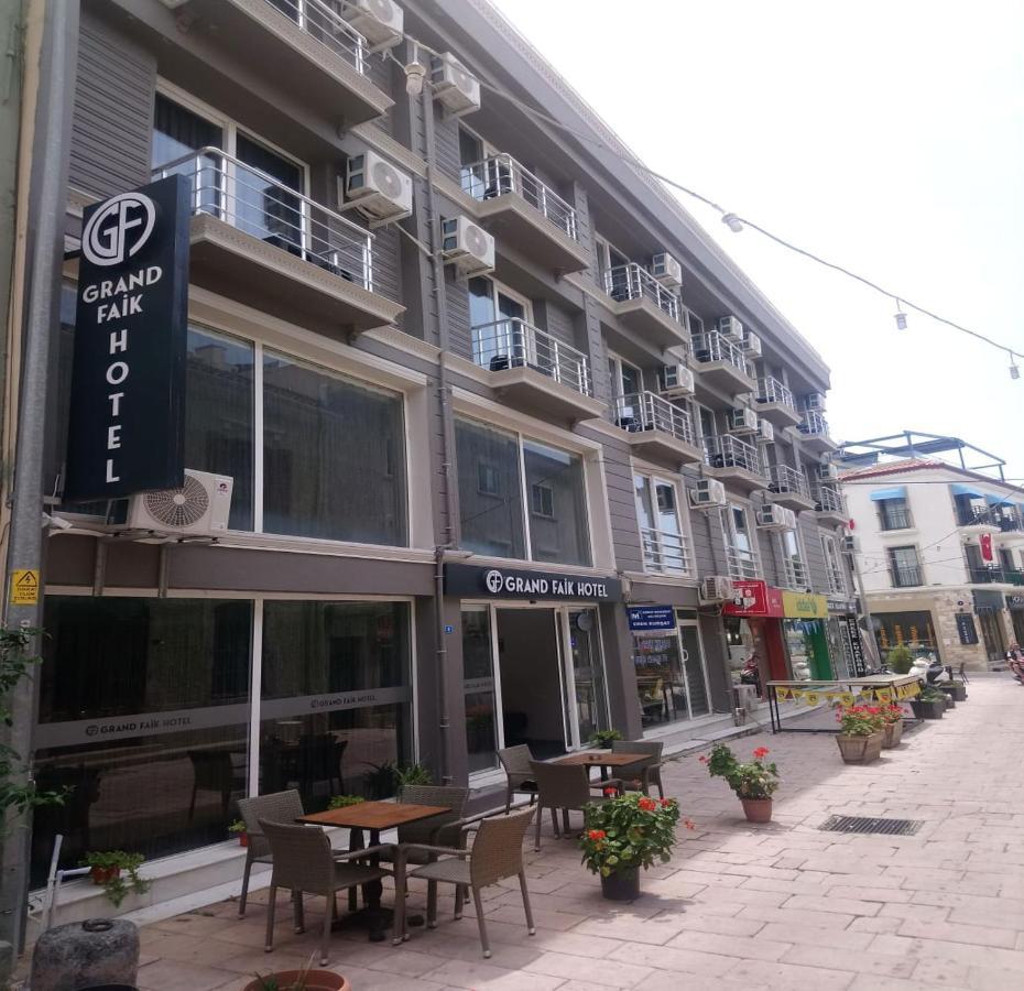 Grand Faik Hotel Çeşme Exterior foto