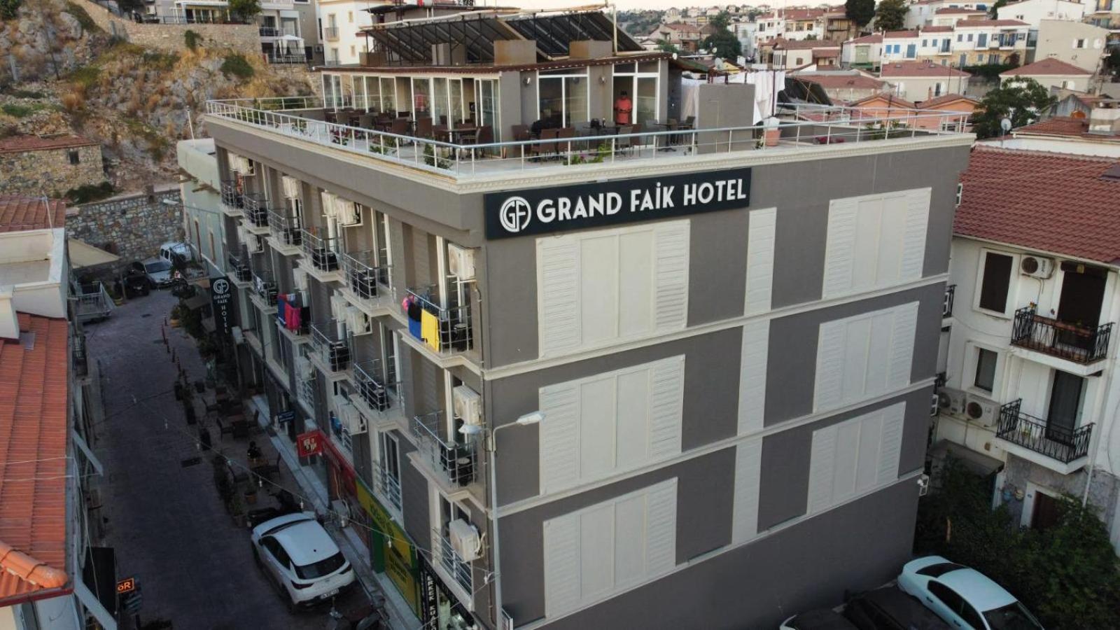 Grand Faik Hotel Çeşme Exterior foto